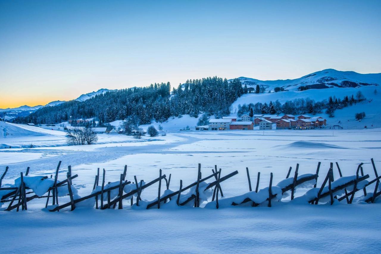 Pradas Resort Brigels Breíl Dış mekan fotoğraf